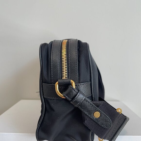 Prada Black Camera Bag - Picture 5 of 9